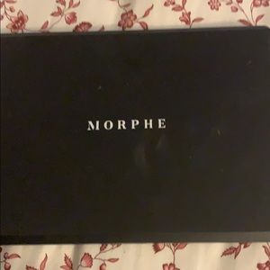 Morphe rainbow palette